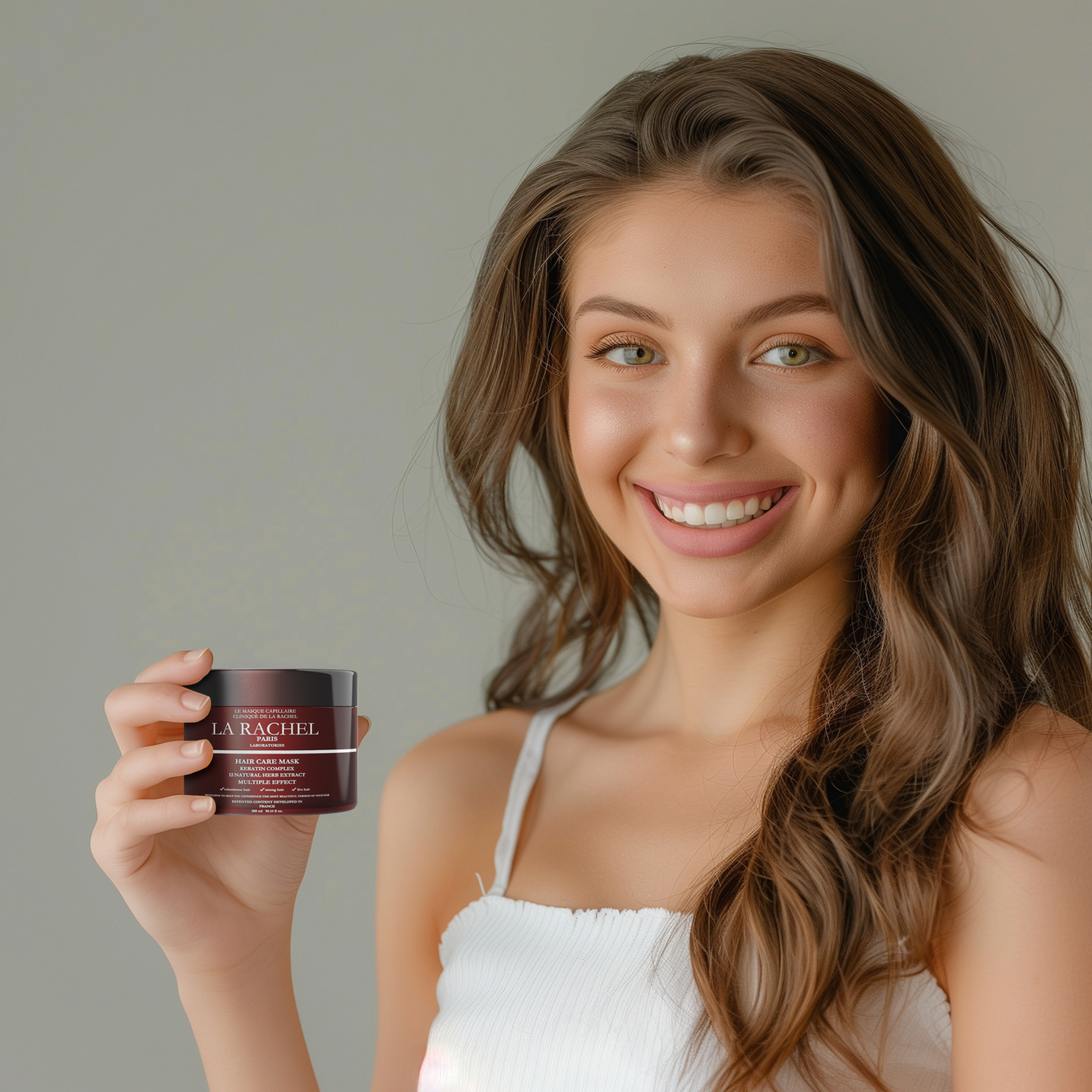 Saçlara nem ve parlaklık kazandıran La Rachel saç bakım maskesi.